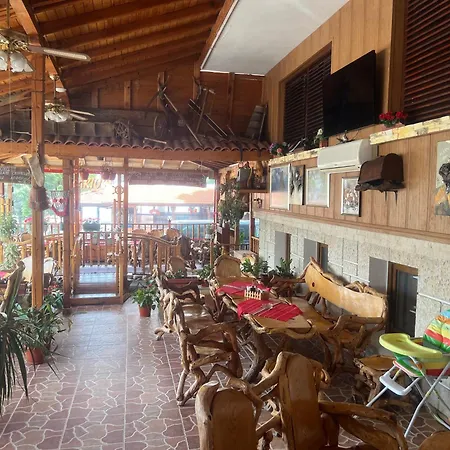 Hotel Lazur Kiten (Burgas)