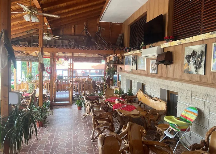 Hotel Lazur Kiten (Burgas)