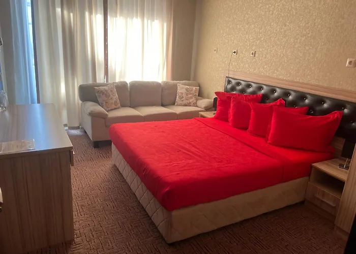 Lazur Kiten (Burgas)