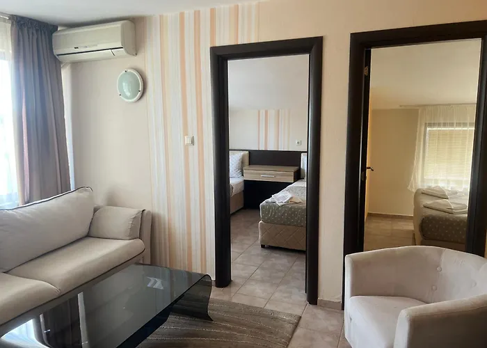 Hotel Lazur Kiten (Burgas)