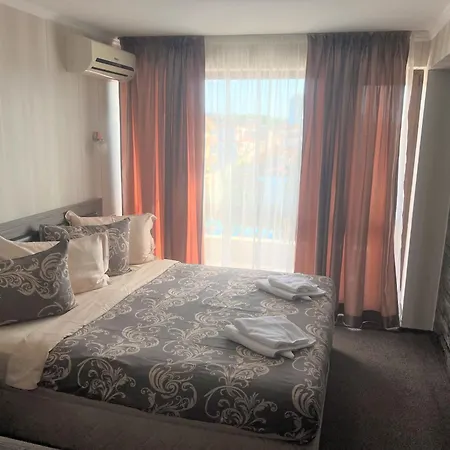 Lazur Hotel