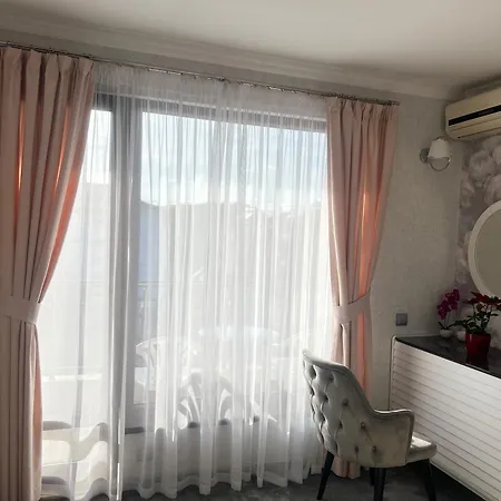 Hotel Lazur