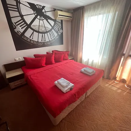 Lazur Hotel 2*