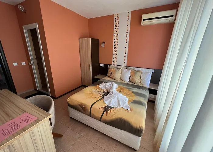 Hotel Lazur Kiten (Burgas)
